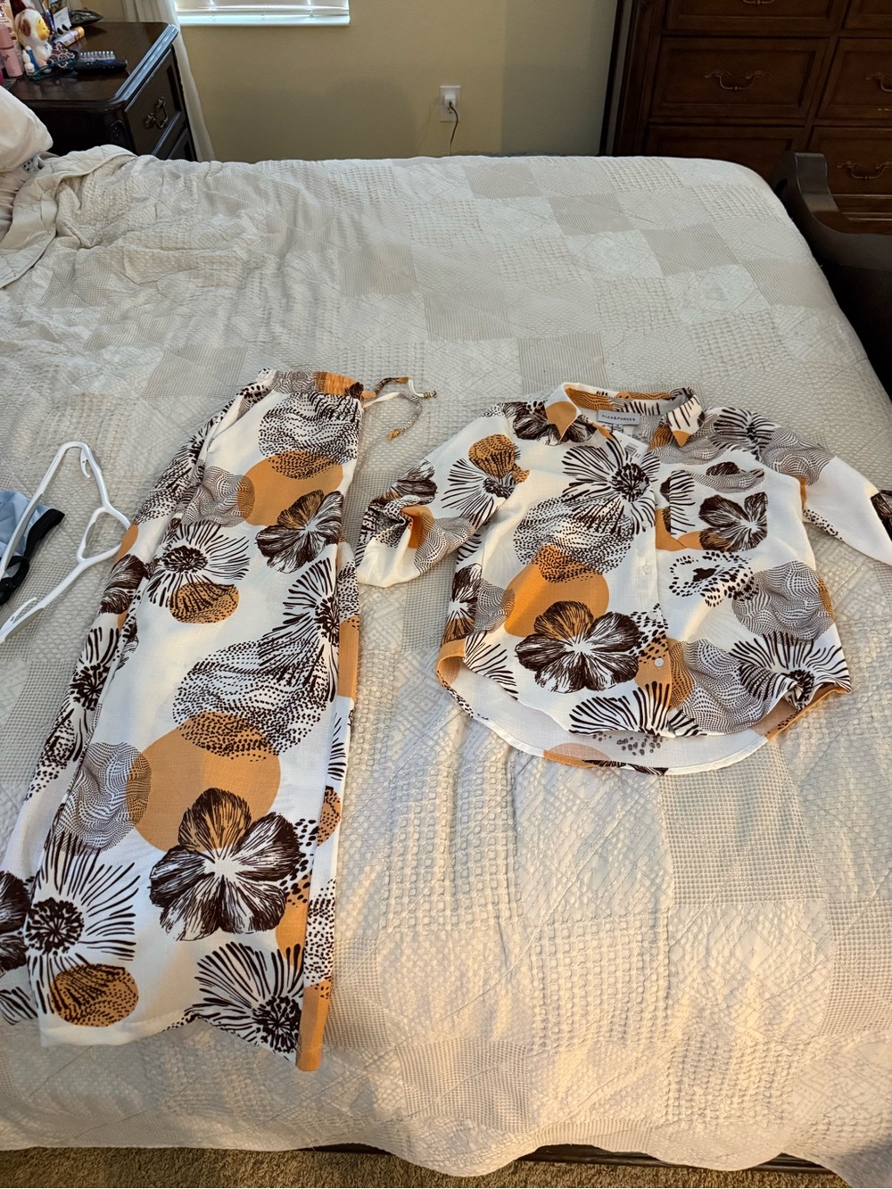 Alex & Parker White Floral Button-Up Top and Wide-Leg Pants